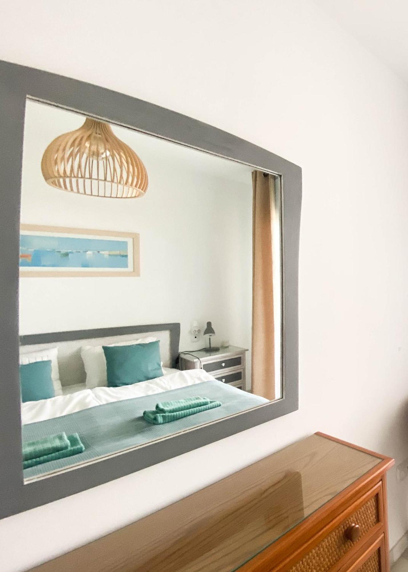 Frontline Beach Ground Floor With Privet Garden, Mi Capricho 16 Mijas Zewnętrze zdjęcie